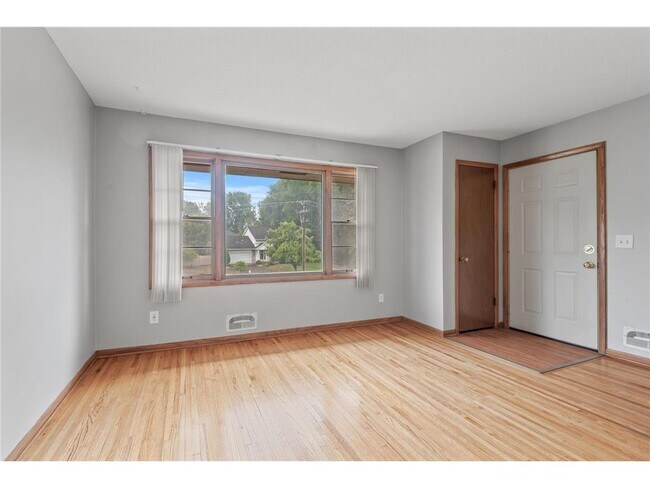 Foto del edificio - 8542 Plymouth Ave N