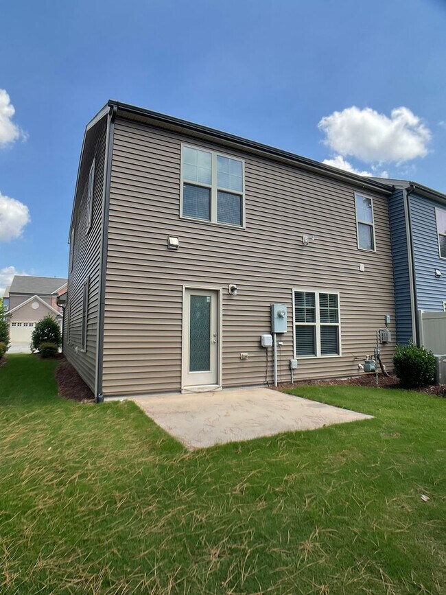 Foto del edificio - Gorgeous Townhome in Brier Crossings!