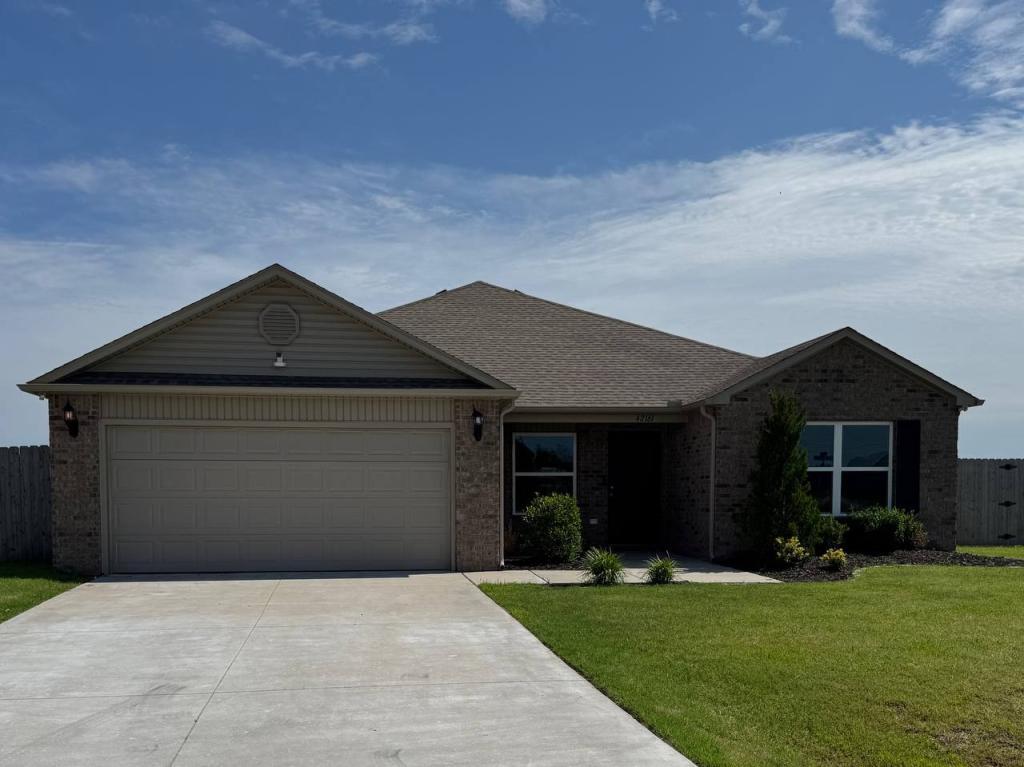 Primary Photo - 42161 Max Henry Dr