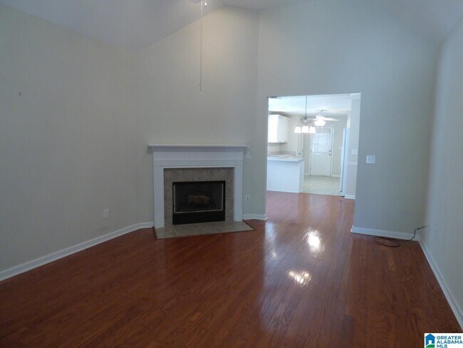Foto del edificio - 380 Forest Lakes Dr