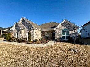 Building Photo - 4353 SE Willow Bend Ln