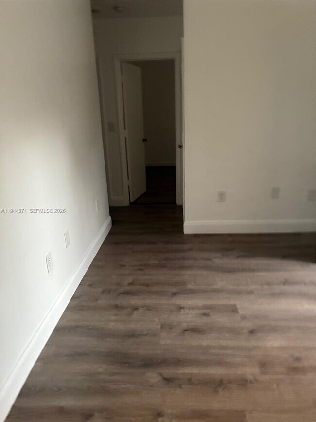 Foto del edificio - 6507 NW 6th Ave