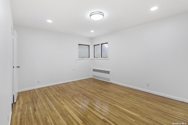 Building Photo - 69-11 171st St