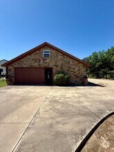 Building Photo - 8033 Lax Dr