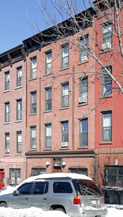 Foto del edificio - 693 Union St