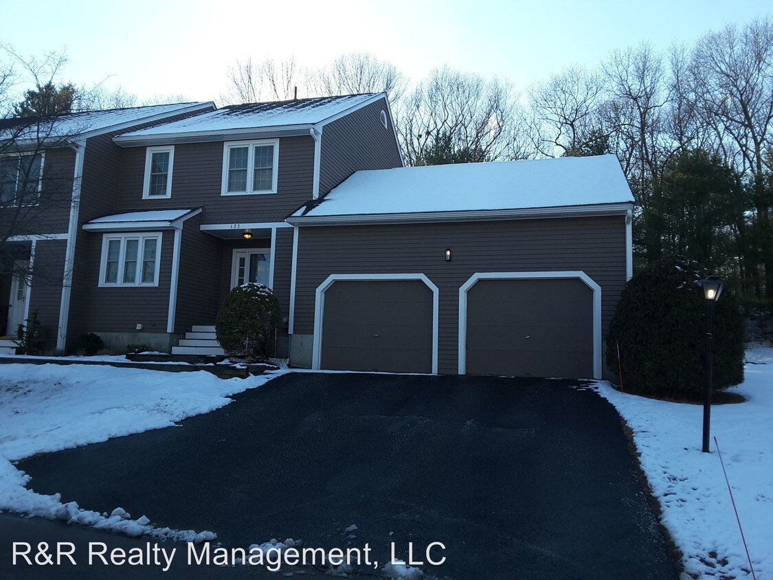 Primary Photo - 123 Laurelwood Dr