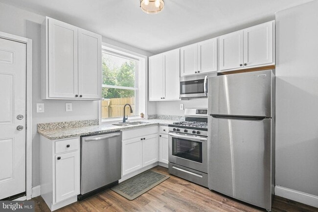 Building Photo - 2457 Druid Hill Ave