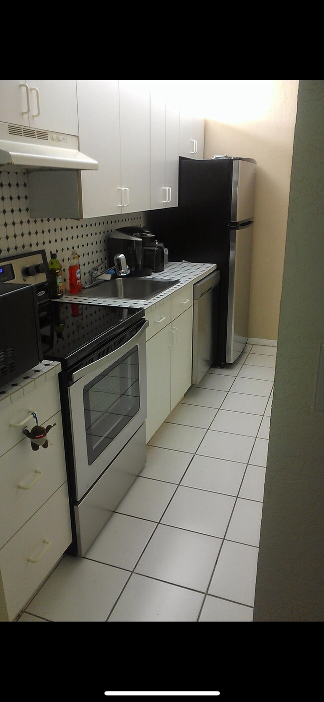 Foto del edificio - 1251 NE 108th St