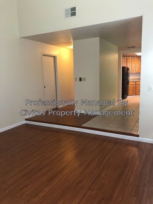 Building Photo - 151 Checkers Dr