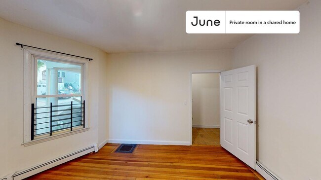 Foto del edificio - Room in Shared 4 bed/1.5 bath home