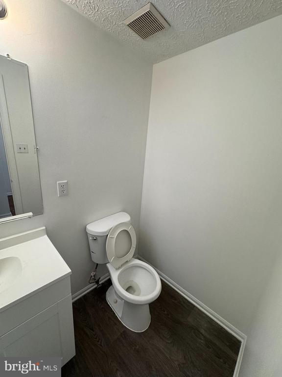 Foto del edificio - 9730 Red Clover Ct