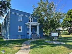 Building Photo - 4 Lewis Ave