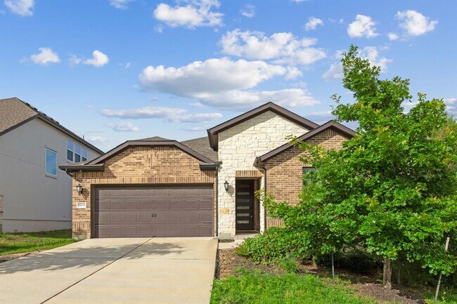 Building Photo - 1404 Castalo Ln