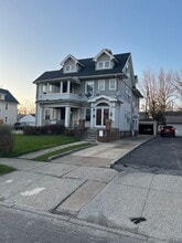 Building Photo - 3341 Desota Ave