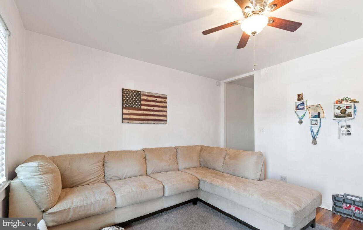 355 Washington St, Bristol, PA 19007 House Rental in Bristol, PA