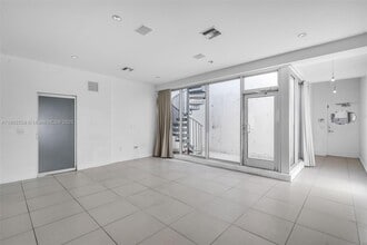 Building Photo - 229 8th St