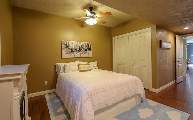 Foto del edificio - 6802 N Ironwood Dr