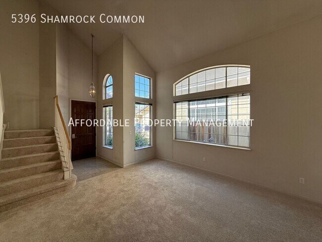 Building Photo - 5396 Shamrock Common