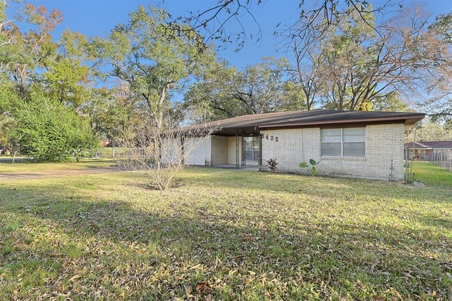 Foto del edificio - 5422 Styling Dr