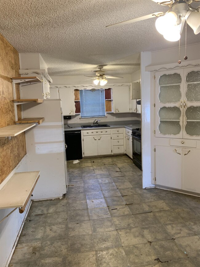 Foto del edificio - 6816 Ashby Terrace