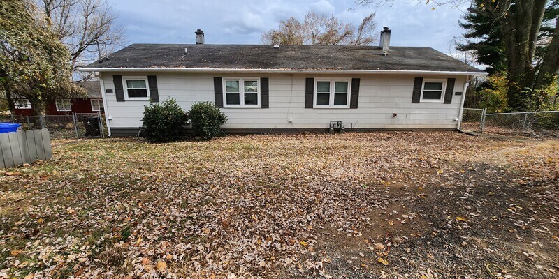 Primary Photo - 120-122 S Walker Lane