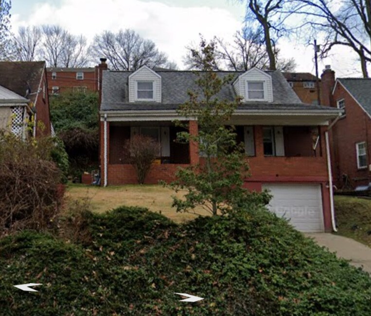 Front of home - 3525 York St