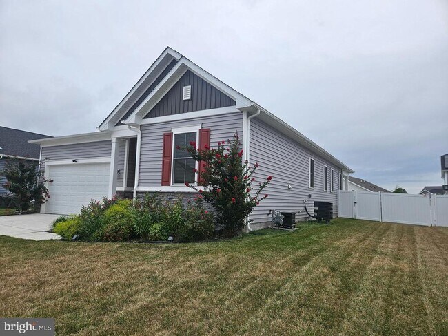 Building Photo - 12706 Nelson Dr