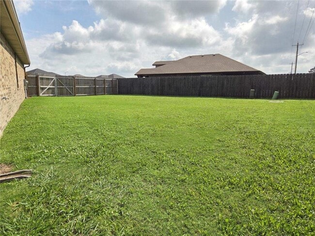 Building Photo - 4000 E Razorbill Dr