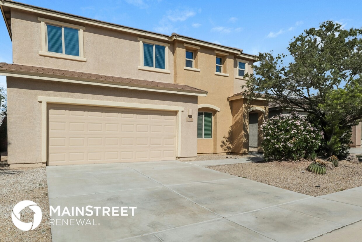 Primary Photo - 1027 E Madera Grove Ln