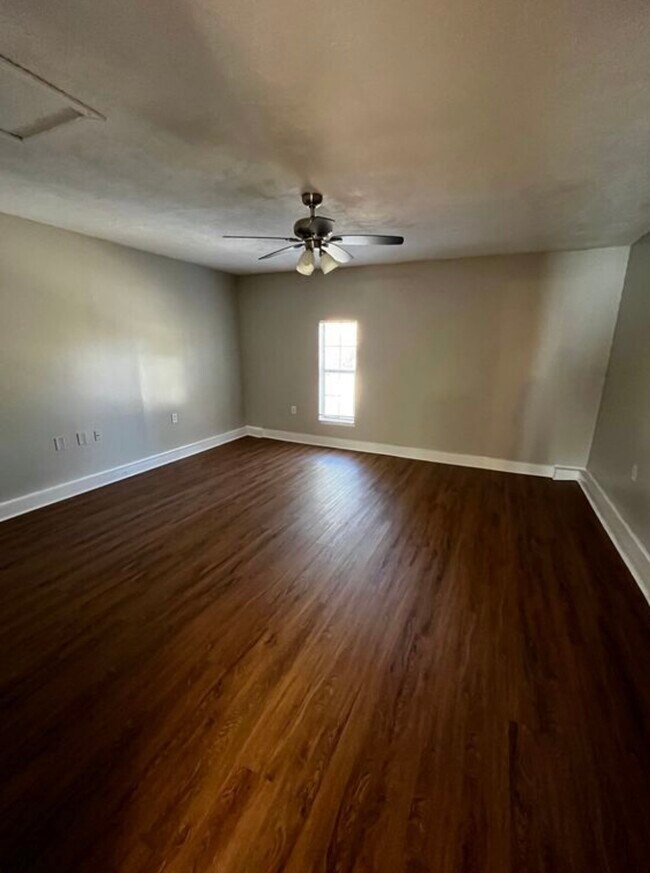Foto del edificio - 4159 Sunrise Glade Dr