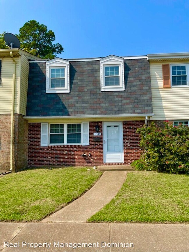Building Photo - 1841 Olde Buckingham Rd