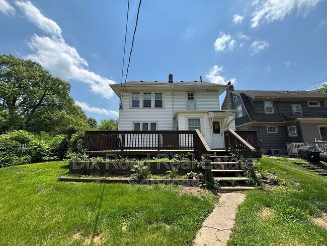 Building Photo - 1501 Glenbeck Ave