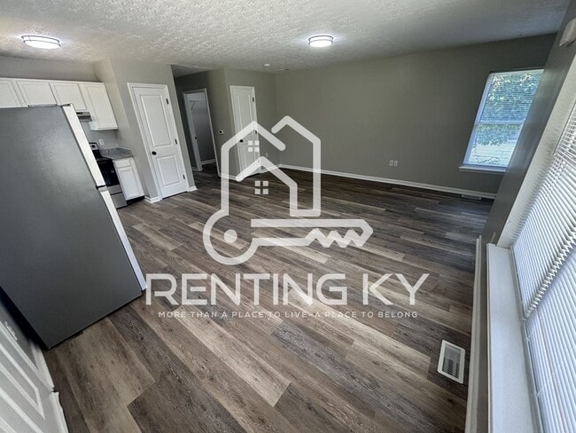 Building Photo - Newly Renovated 3 bed, 1 bath single-family home!