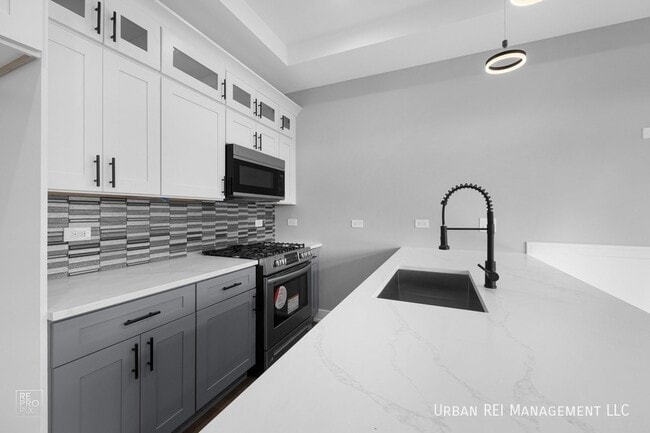 Building Photo - 6444 S Evans Ave