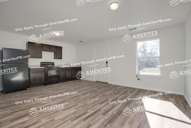 Building Photo - 931 N 10th St