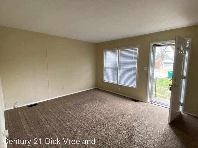 Building Photo - 3 br, 1 bath House - 9605 Maple Road
