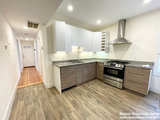 Columbia Point Apartments for Rent with High Ceilings - Dorchester, MA ... - Penthouse Apartments With High Ceilings In Columbia