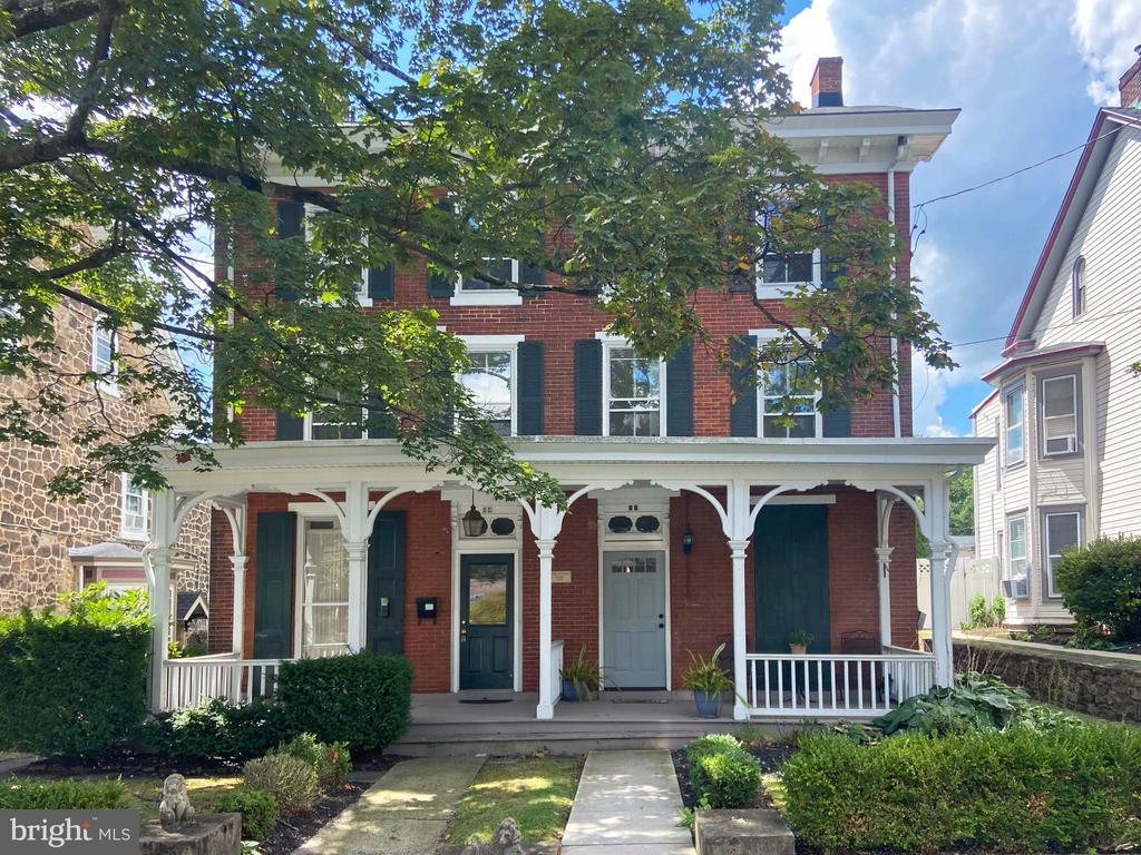 Primary Photo - 88 S Clinton St