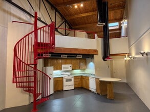 Building Photo - 1401 Avenue J