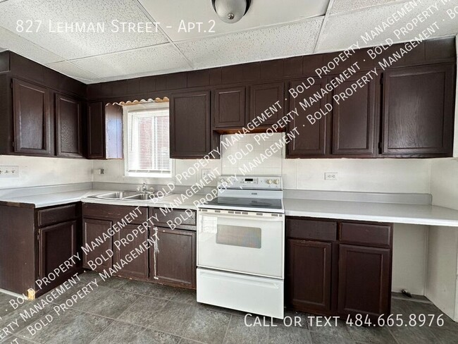 Foto del edificio - 827 Lehman St