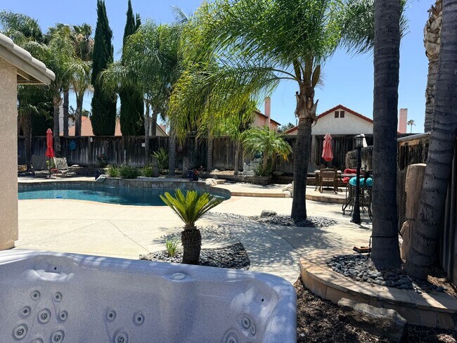Foto del edificio - 4 Bedroom Pool House for rent in South Temecula