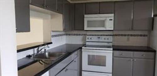 Building Photo - 900 SW 125th Way