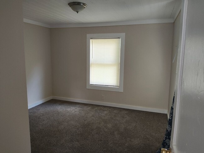 Building Photo - 2 Bedrooms, 1 Bathroom - House in Rome!