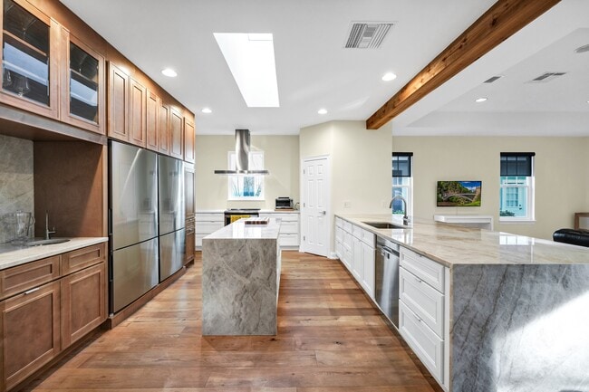 Foto del edificio - 11855 Camden Park Dr