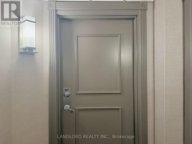 Photo du bâtiment - 8 Hillcrest Ave