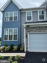 Building Photo - 110 Ginkgo Ln