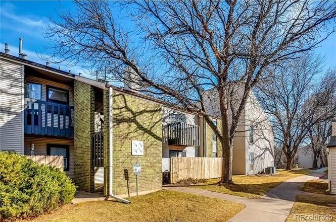 Foto principal - 3550 S Harlan St