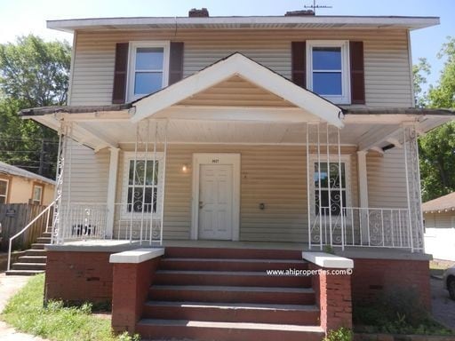 Primary Photo - 3827 40th Avenue North Unit B