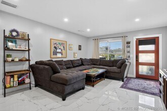 Building Photo - 3330 NW 69th St