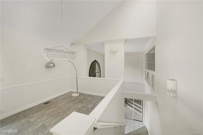 Building Photo - 3 br, 3 bath House - 3633 Goodland Ave